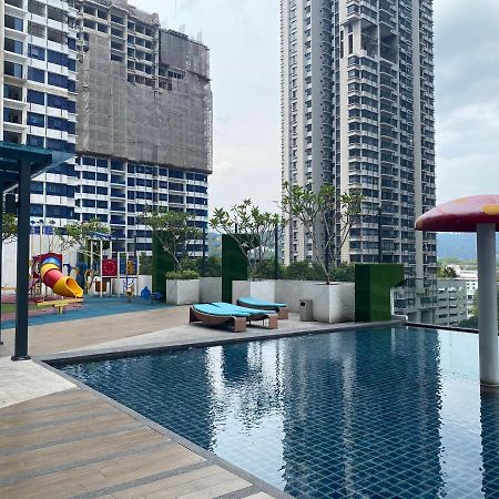 Reizz Residence By Leo Suites Kuala Lumpur Extérieur photo