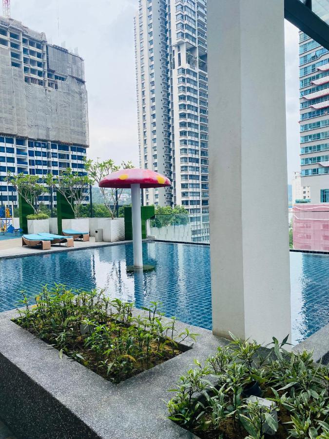 Reizz Residence By Leo Suites Kuala Lumpur Extérieur photo